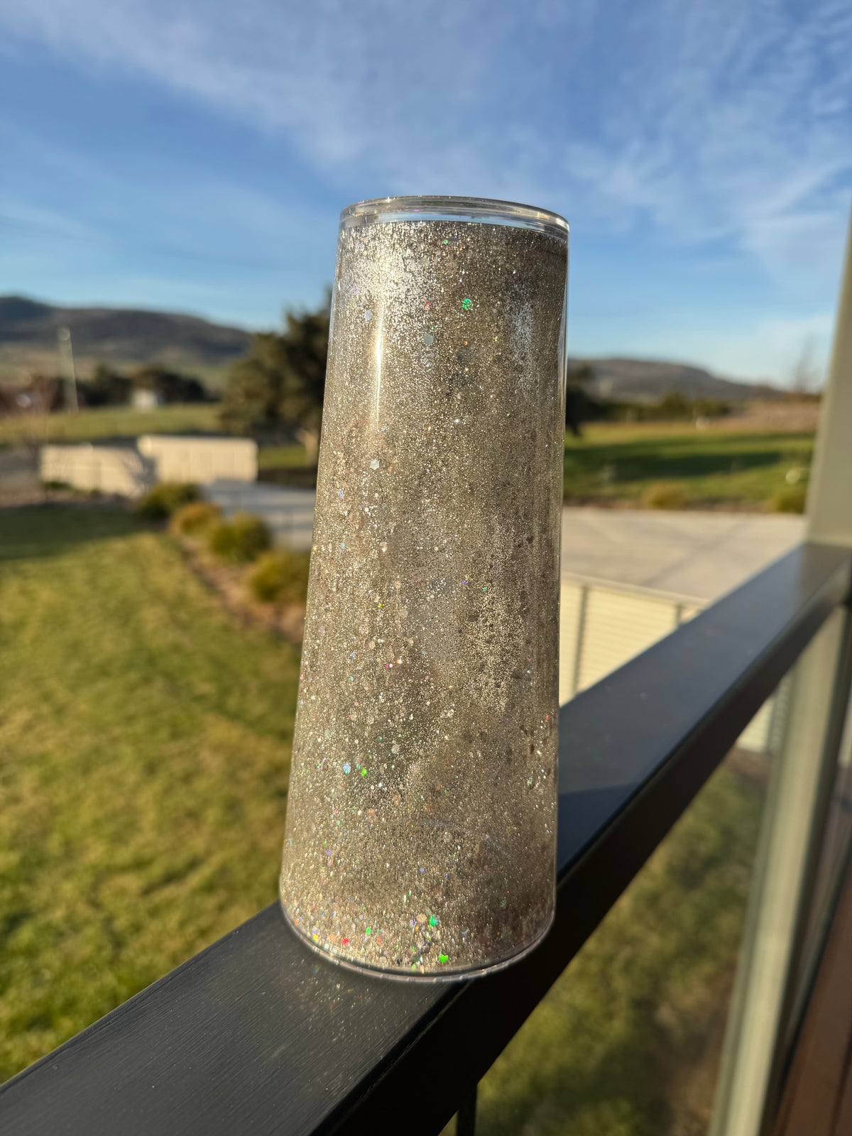 Waterfall - Champagne - 24 oz Acrylic Stadium