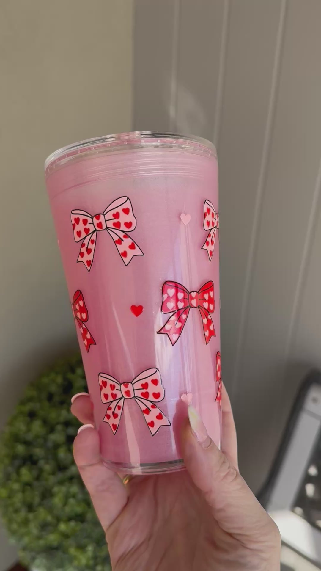 Pink and Red Bows - 20 oz Acrylic Stadium